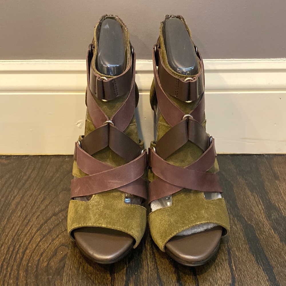 Fergie heels